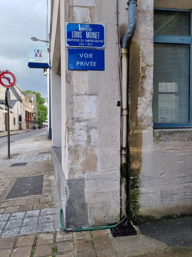 L'Insolite Bourges Luaran gambar